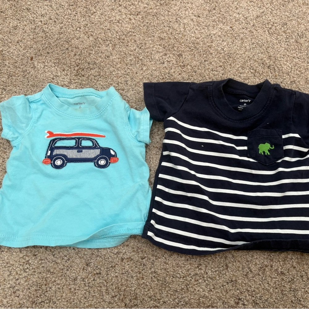 Set of 2 Carter’s 6 Months Boys T Shirt Tops. Blue with Car. Navy Blue Striped.